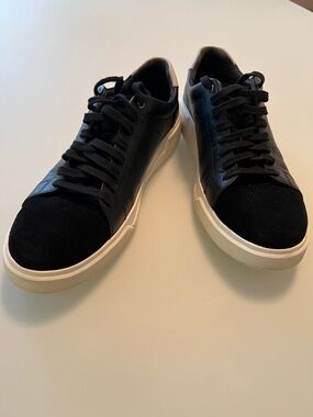 Vince Brady Black Leather Sneakers with White Heel Tab